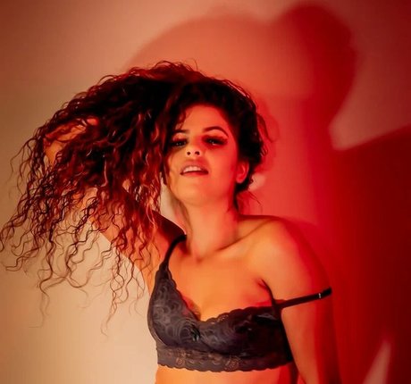 Sweet karolzinha nudes pornstar photos