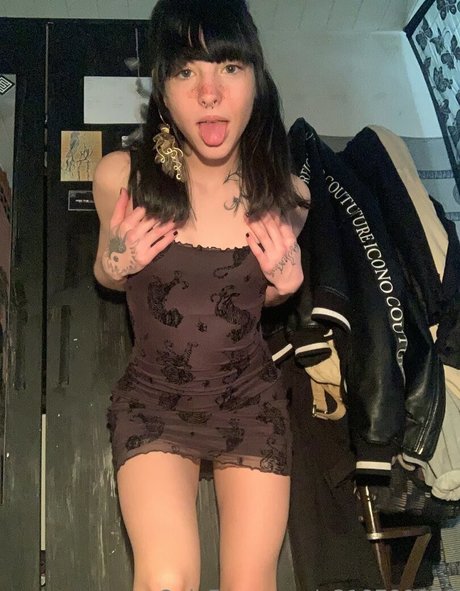 allyalden star adult picture