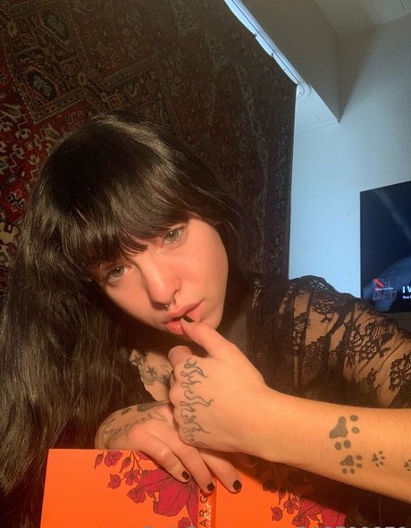 allyalden sex model picture