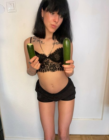 18 asian onlyfans exclusive images