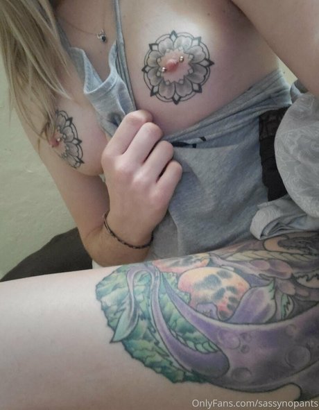 sassynopants high quality pornstar pic