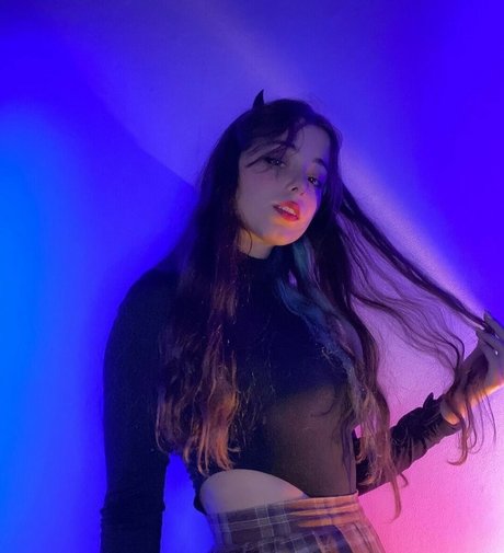 Gil Liany naked model galleries