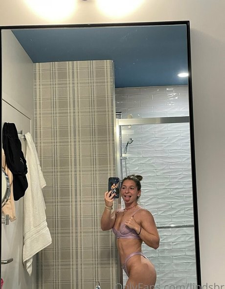 Lindsay Ruggiero naked pornstar galleries