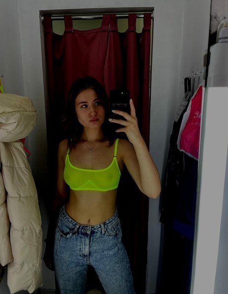 asian girlfriend onlyfans best photo