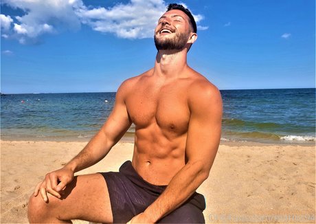 busty bbw onlyfans top image