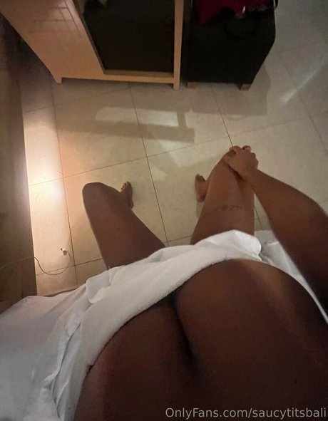 saucytitsbali hot pornstar pictures