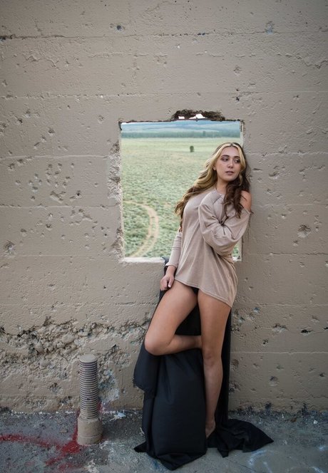 dianaoftherose pornstar erotic picture