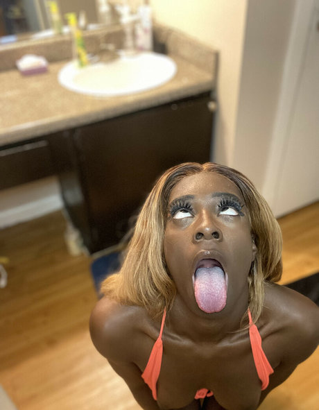 defiantlydeviant star erotic photo