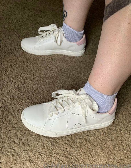 honeydew sole high quality actress photos