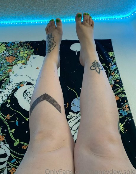 honeydew sole star nudes images