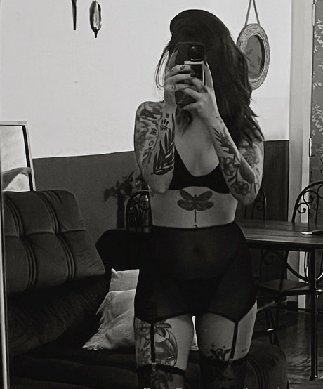 mom free onlyfans free porn archive