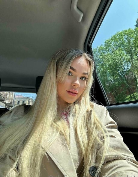 april007free high quality star pics