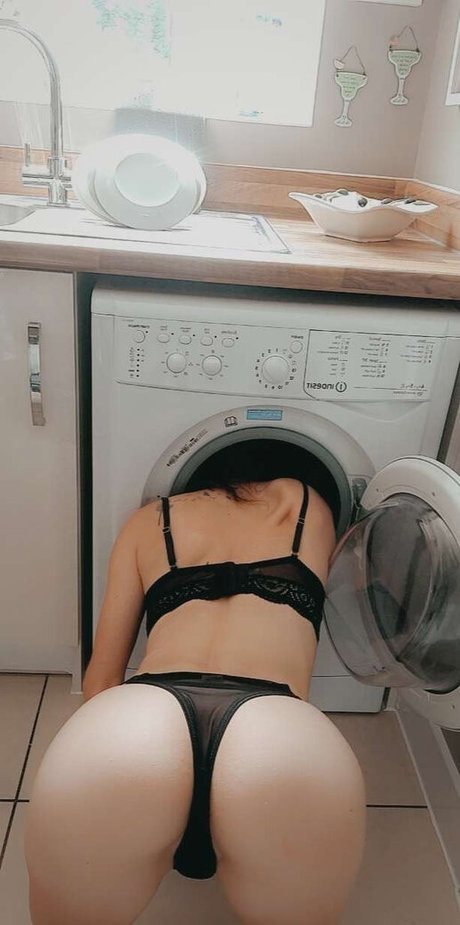 Pennylouxx pornstar naked images