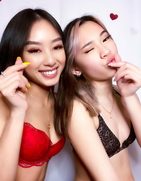 Bluekittyy sexy actress galleries