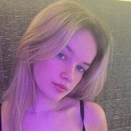 utdlivvy erotic pornstar picture