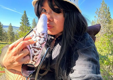 latina shemale onlyfans porno photo