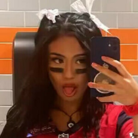 Valerie Azeneth sexy actress image