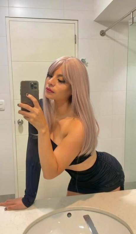 Kanako Redfield sexy model archive