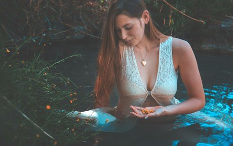 Neta Shaked star beautiful archive