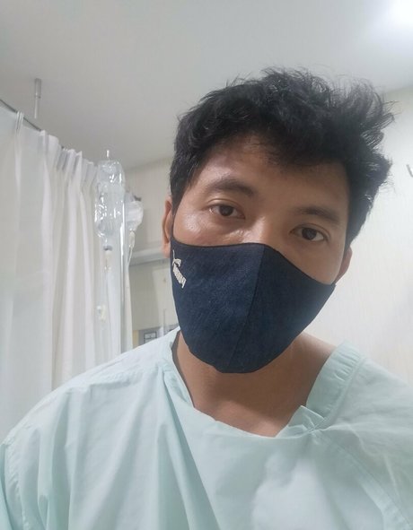 pointy tits onlyfans pornos images