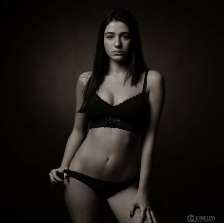 Reut Ron nudes actress img