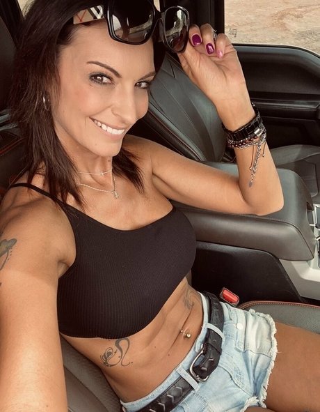 Kristyleebella beautiful model images