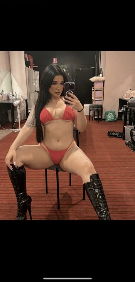 LaceyyLuxx sexy actress archive