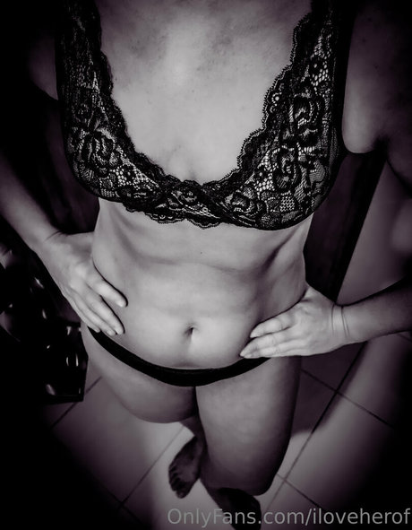 teen young onlyfans sexy nude img