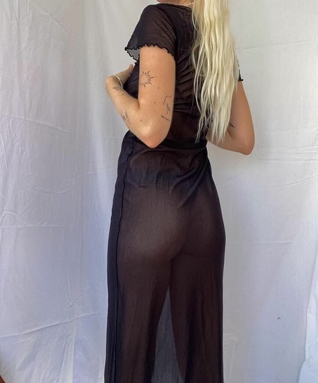 maaddielewis naked pornstar pic