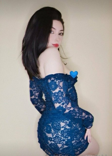 aktahly xxx pornstar pic