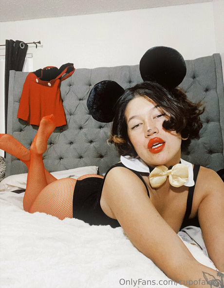 Cupofalexx model nudes pictures