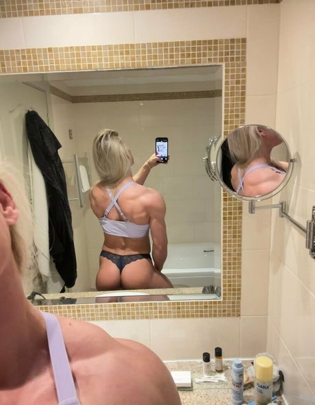 Denise Herber star exclusive image