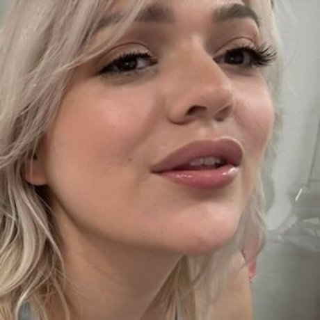 Adaline Star top model photos