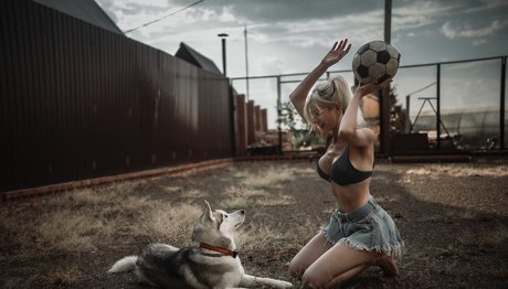 Wolffix nudes actress image