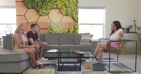 LilSis star sexy pic