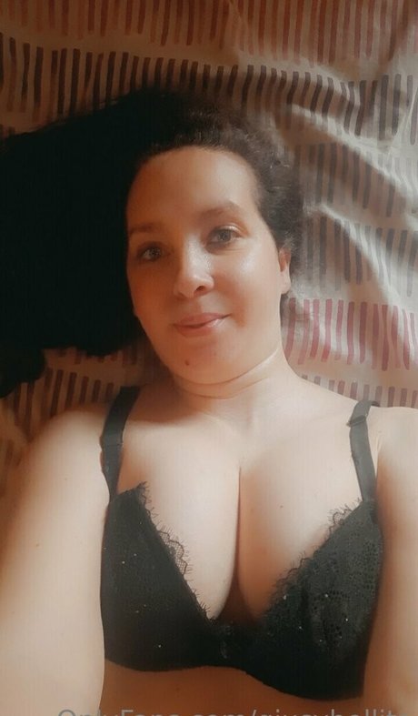 only queen84 star naked images