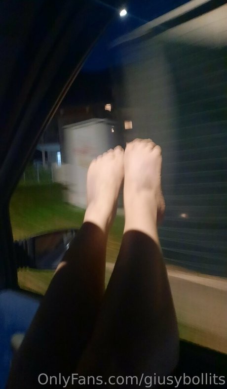 only queen84 art actress photo