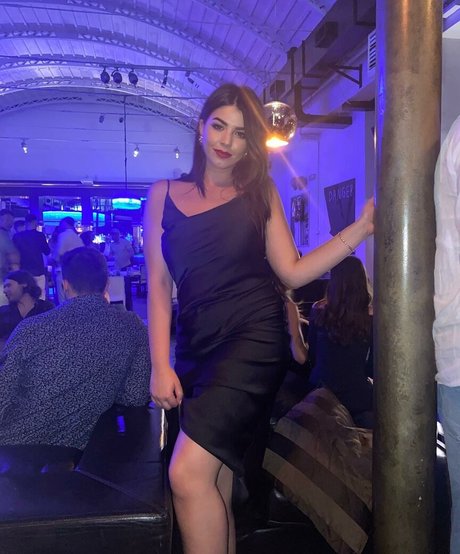 milf glasses onlyfans free naked pictures