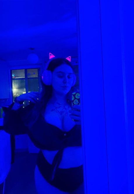 Kinki kitty best actress photos