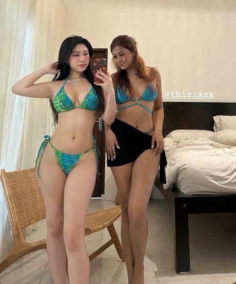 ashl xy model erotic gallery