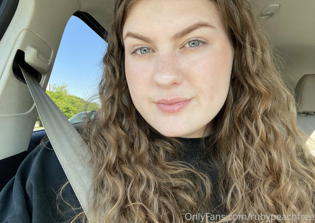 rubypeachfree high quality pornstar photo