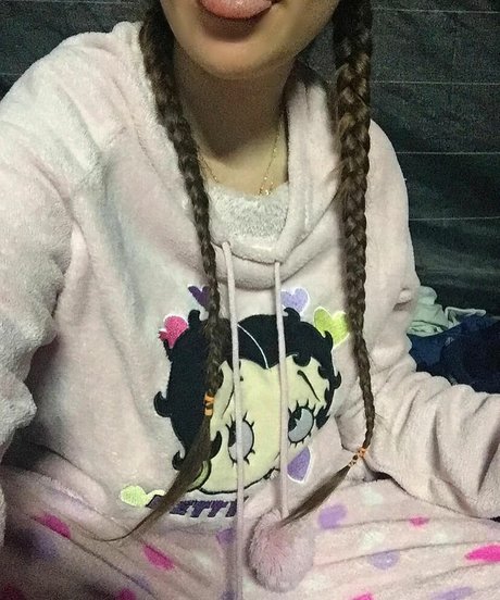 Nofar Froim art star pic