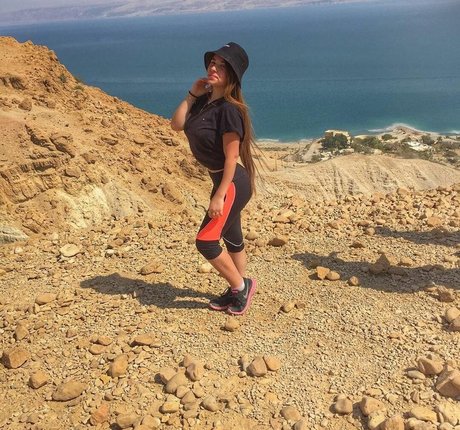 Nofar Froim art model pictures