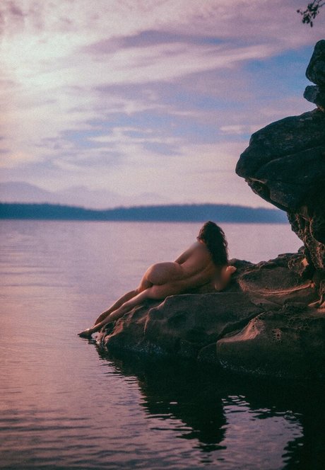 Faith King pornstar pretty pictures