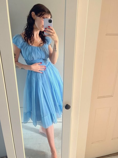 Faith King hd star pictures