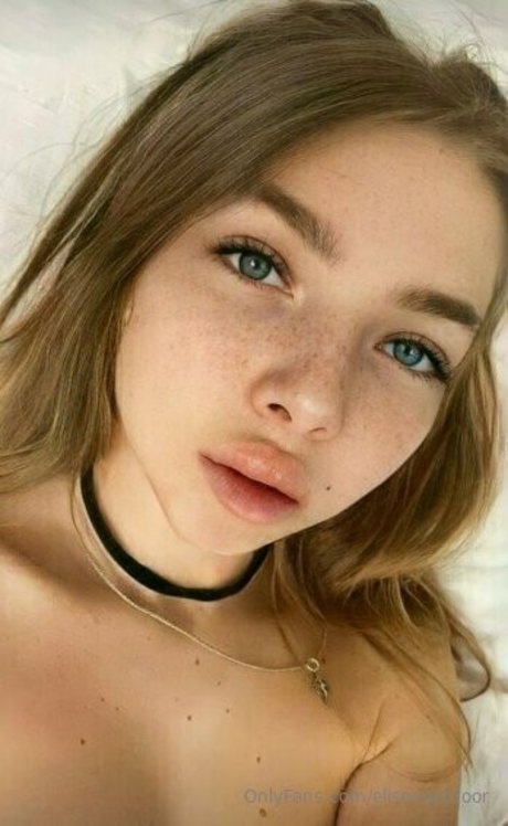 elisenextdoor star porn archive