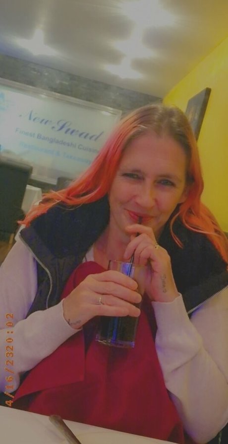 Kirsty Coxxx art star galleries