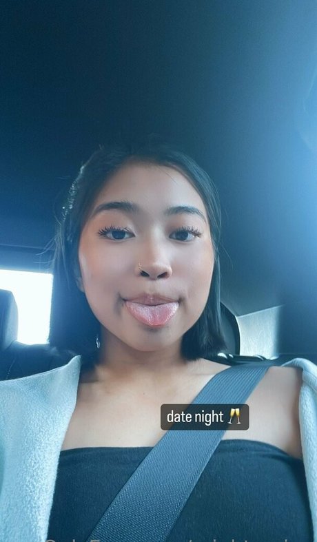 asian shemale onlyfans sexy naked pics