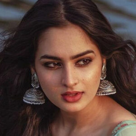 Ayesha Khan top actress archive