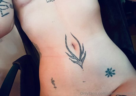 joannewinters2 model beautiful img